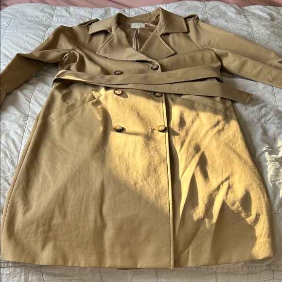 Sezane Tan Trench Coat for Women - Picture 4 of 12